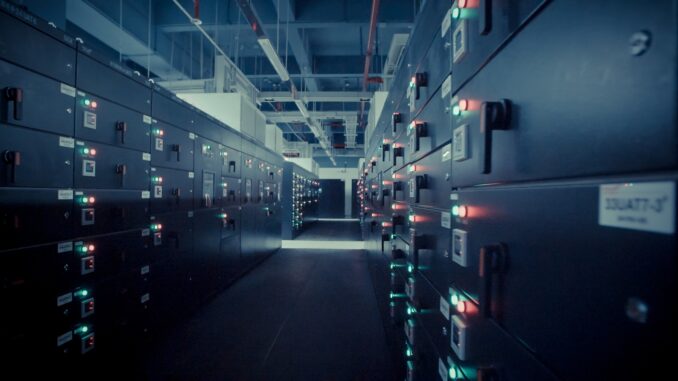 electrical-datacentre_2-678x381
