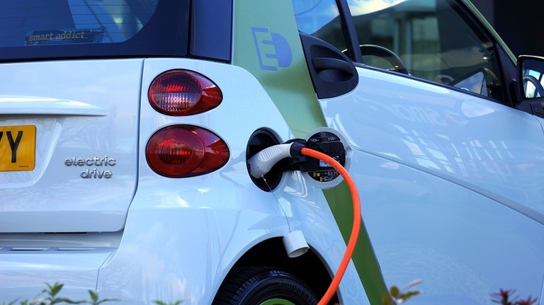 Electric-Car-Charging-alternative-auto-automobile-battery-110844