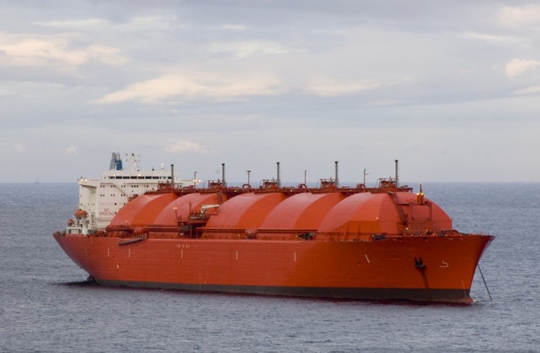 Cheniere-LNG-Tanker-Shipping-Ship-Liquid-Natural-Gas-Vessel-Fuel-Carrier-750x490